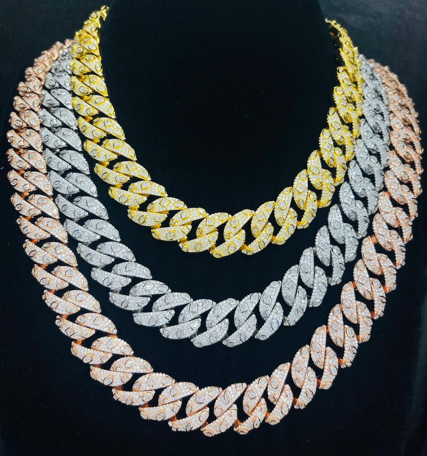 VS Moissanite Mosaic Raised Color Stone miami Cuban Link Chain