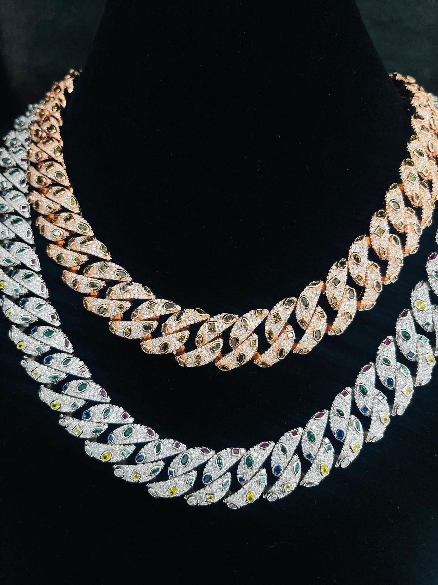 VS Moissanite Mosaic Raised Color Stone miami Cuban Link Chain