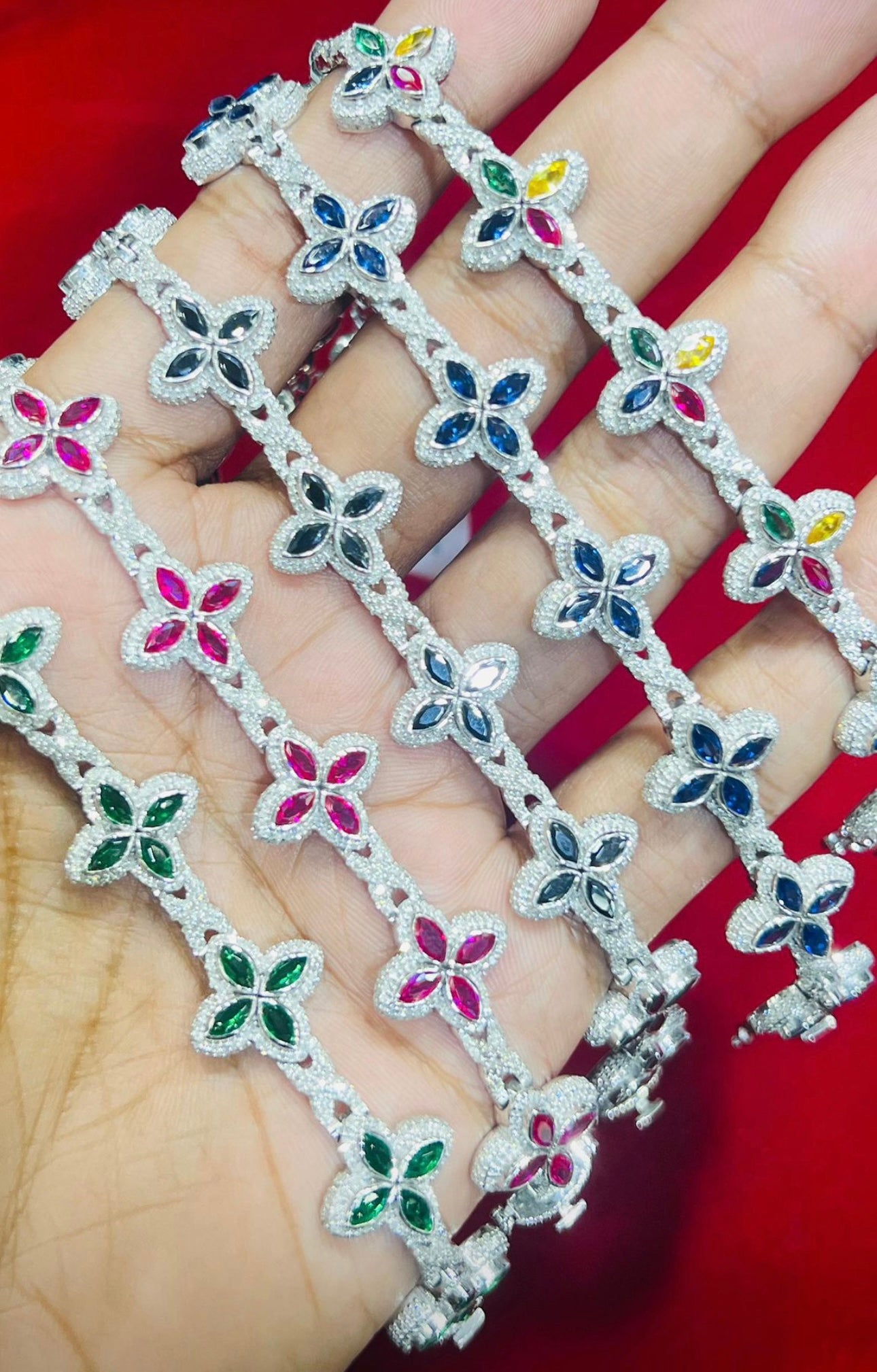 Natural Diamond Flower Bracelet