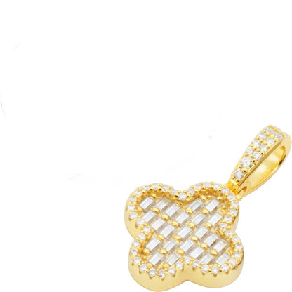 0.9 ctw Moissanite Clover Pendant