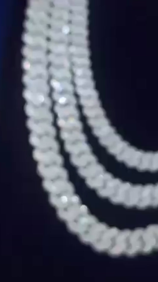 VVS Moissanite Large Pointer Miami Cuban Link Chain